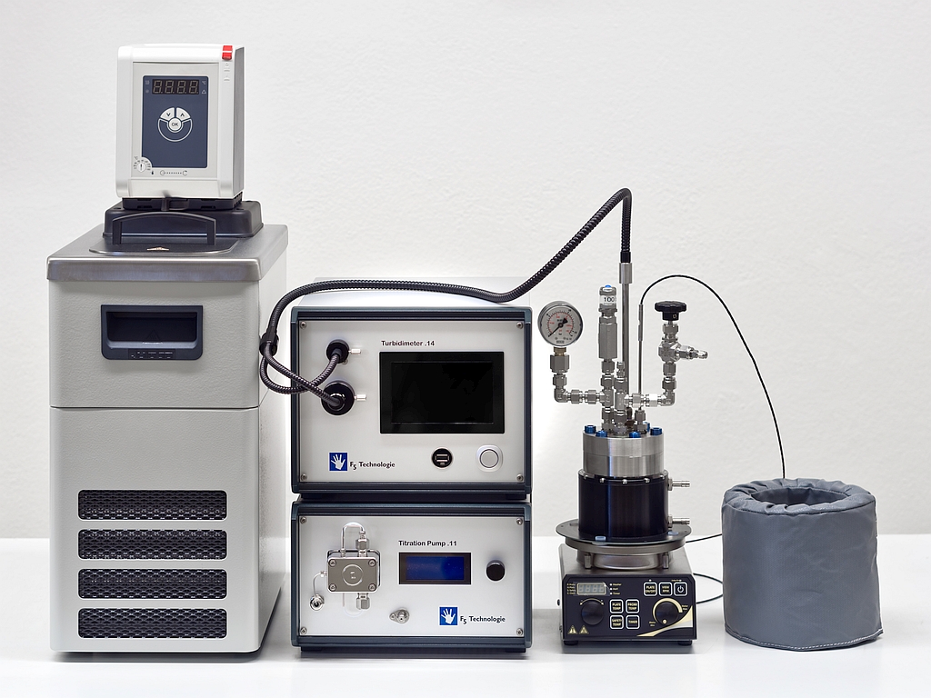Turbidimeter-System mit Titrationspumpe & Temperierung